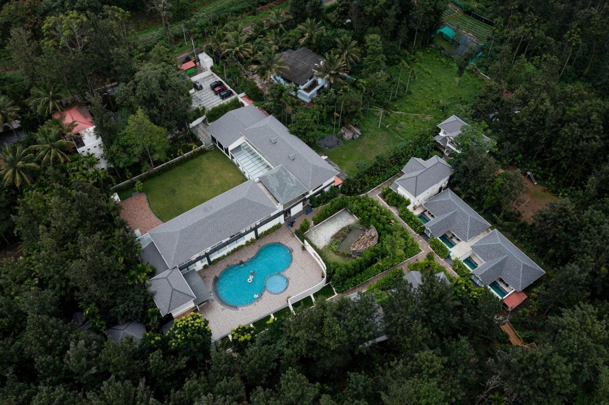 Inventree Aranya Resort & Spa 마디케리 외부 사진